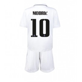Real Madrid Luka Modric #10 Hjemmebanetrøje Børn 2022-23 Kortærmet (+ Korte bukser)